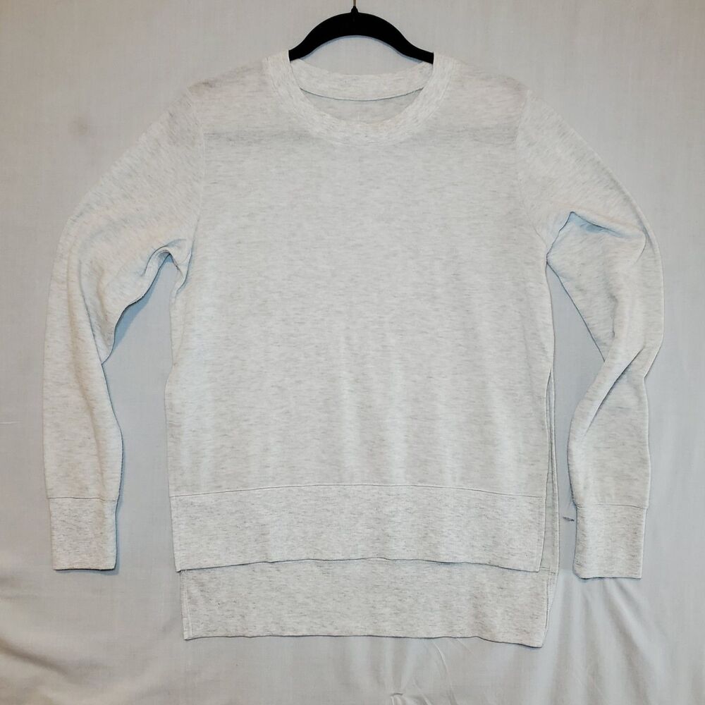 Alo Yoga Glimpse Shirt Long Sleeve Side Slits Hi Low Heather Gray Womens Sz M